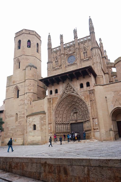 Apartamentos Turisticos Rio Gallego ويسكا المظهر الخارجي الصورة